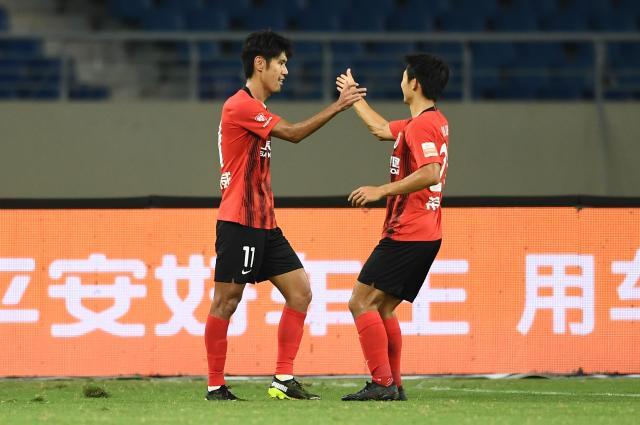 开云体育下载-【中超】吕文君传射 海港3比0武汉队锁定争冠组席位