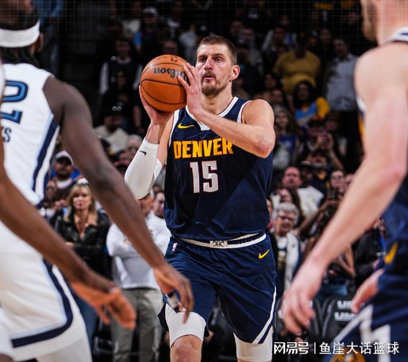 开云-掘金10连胜！约基奇14+15+10，穆雷26+7末节0分，灰熊6人得分上双